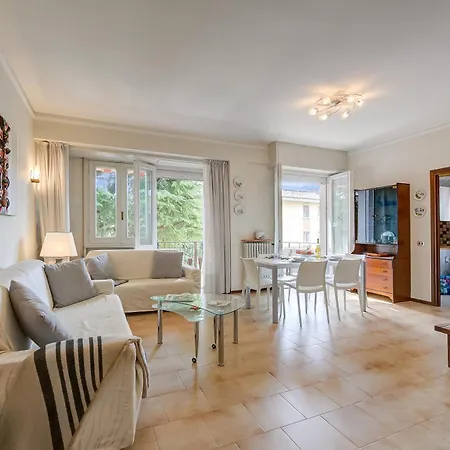 Cuba 300m From Garda Salò