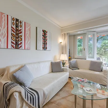 Hotel Cuba 300m From Garda