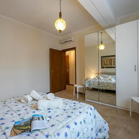 Hotel Cuba 300m From Garda 4*